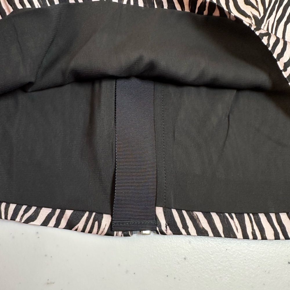 NWT For Love & Lemons Women’s Black White A Line Mini Skirt Zip Up - Size S - Picture 4 of 7